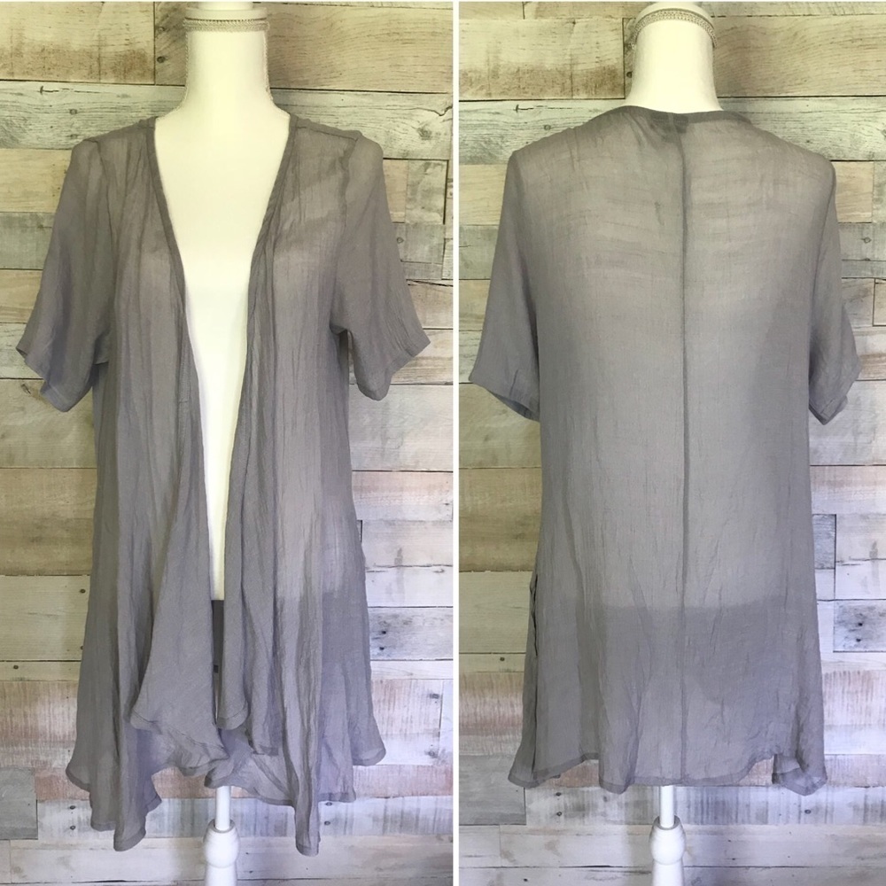 Coco + Carmen Gray Short Sleeve Cardigan Shirt